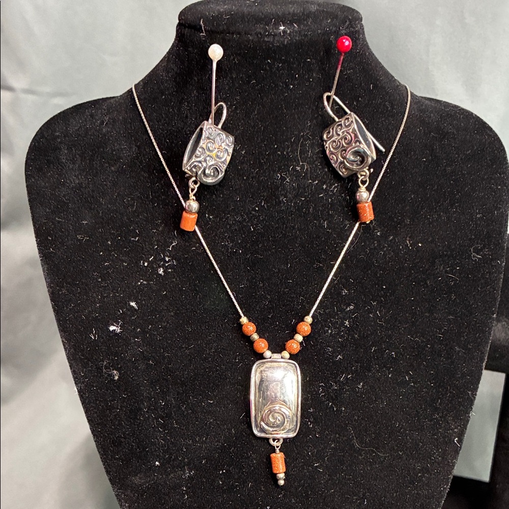 Silver and sparkly bronze stone Pendant Necklace and Earring Set